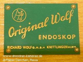 Wolf Firmenschild auf Holzkiste fr Elbaflex VX 1000 mit Endoskopzubehr